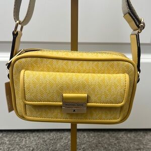 NWT Michael Kors Yellow Crossbody Bag with Luxurious Finish- RETAILS $448